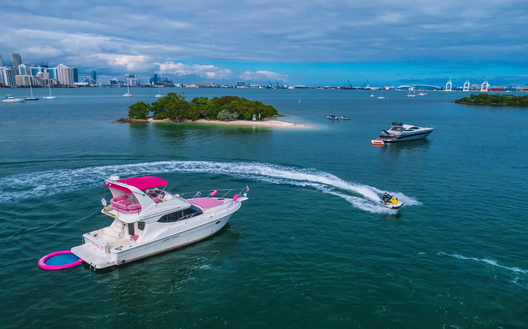 Silverton "Lady G Pink" 41'